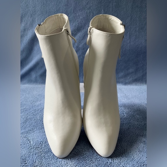 J ADAMS Mod Booties - Picture 3 of 9